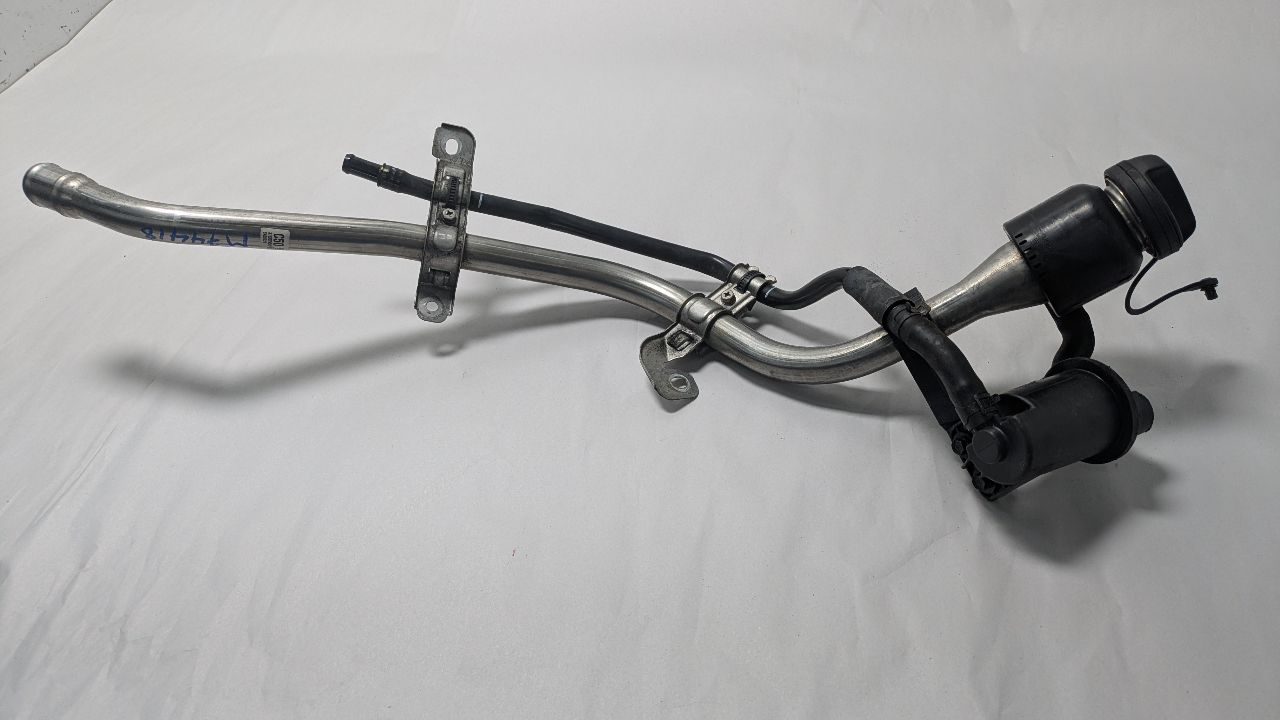 2023 KIA SORENTO FUEL FILLER NECK - 454386 — photo 1
