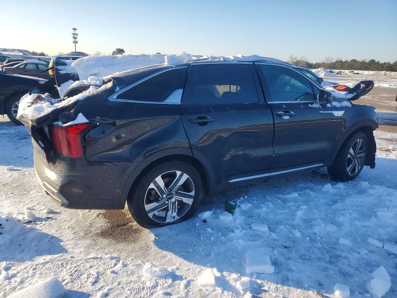 2023 KIA SORENTO COMPLETE INTERIOR - 454409 — photo 3