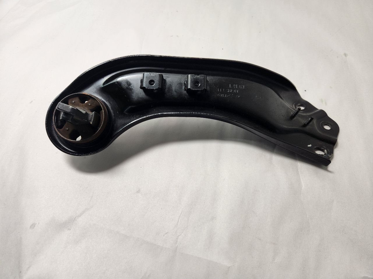 2023 KIA SORENTO Left LOWER CNTRL ARM, RR - 454414 — photo 4