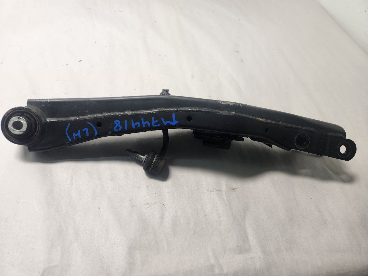 2023 KIA SORENTO Left LOWER CNTRL ARM, RR - 454418 — photo 4