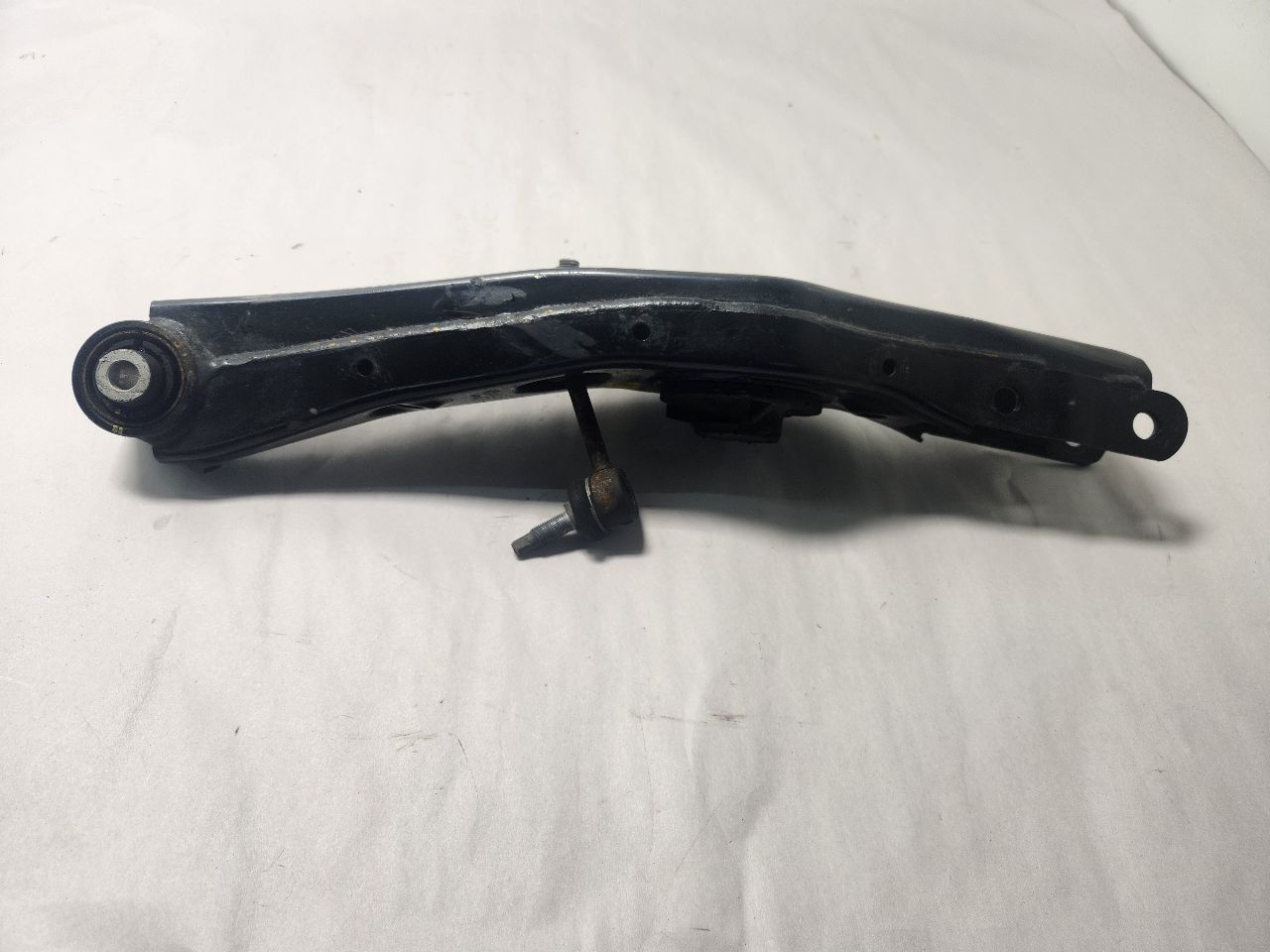 2023 KIA SORENTO Right LOWER CNTRL ARM, RR - 454419 — photo 4