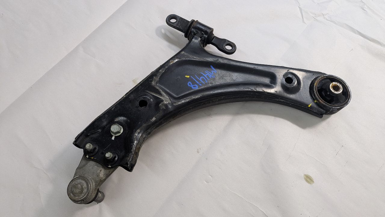 2023 KIA SORENTO Right LOWER CNTRL ARM, FR - 454436 — photo 1