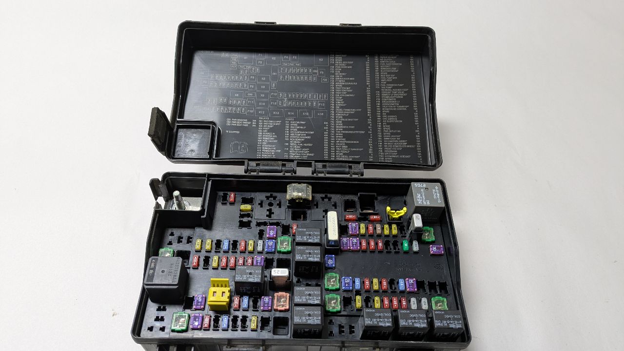 2015 DODGE 1500 PICKUP Fuse Box, Engine - 454779 — photo 8