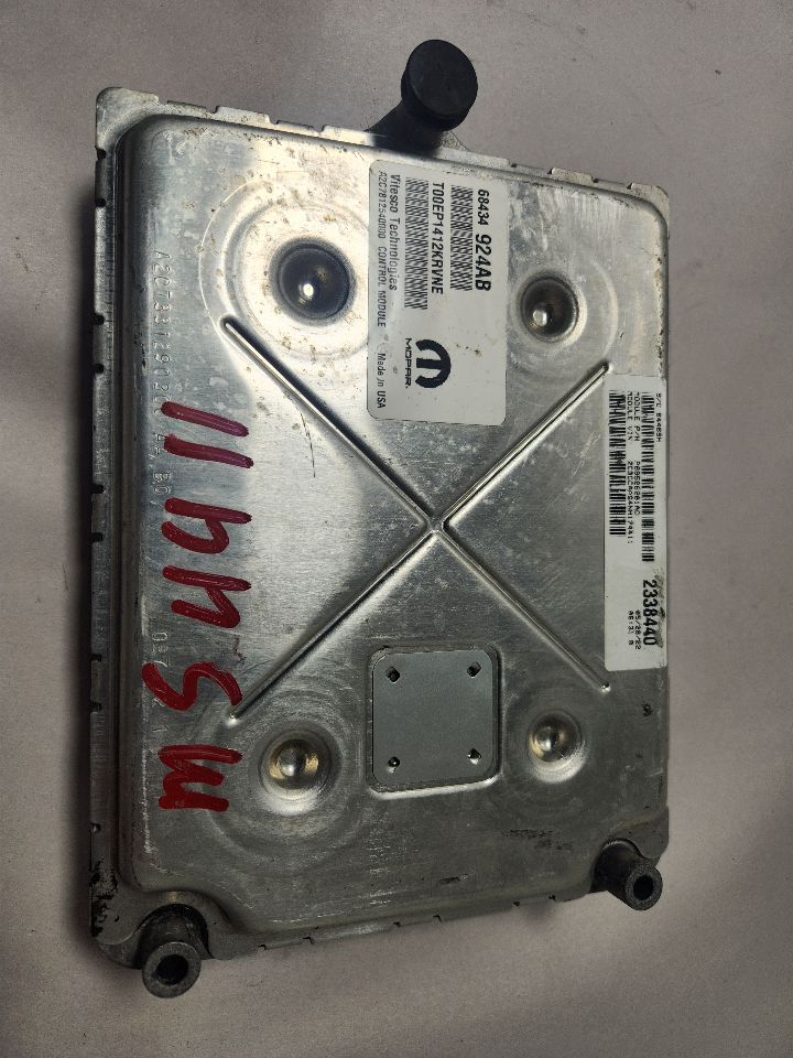 2022 CHRYSLER 300 Eng/Motor Cont Mod - 454889 — photo 3