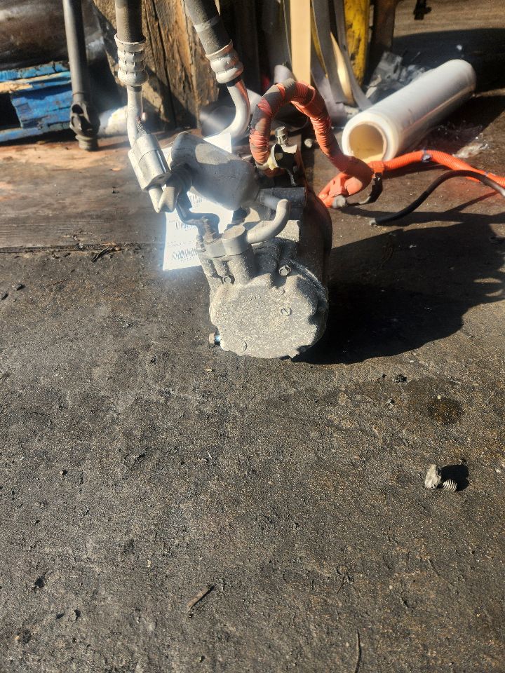 2014 ACURA RLX AC COMPRESSOR - 454901 — photo 1