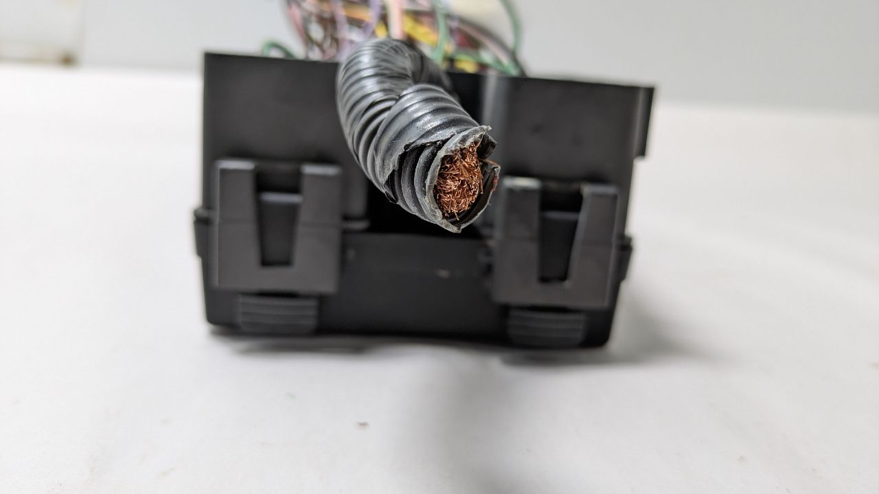 2011 FORD EDGE Fuse Box, Engine - 455000 — photo 5