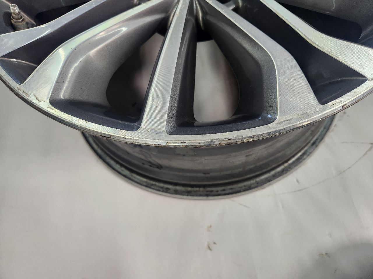 2017 GENESIS G80 WHEEL - 455025 — photo 4