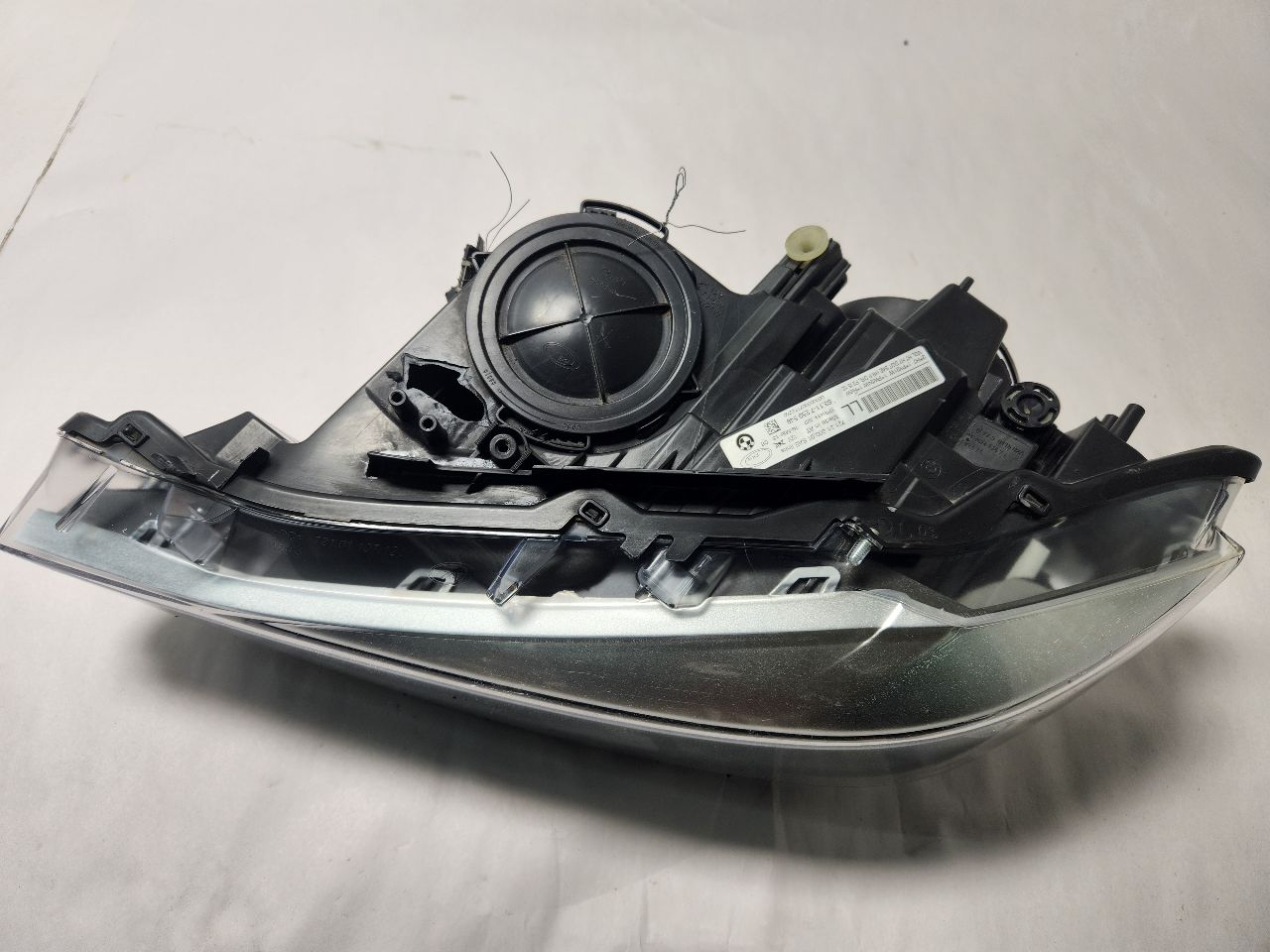 2013 BMW 328i Left HEADLAMP ASSEMBLY - 455141 — photo 2