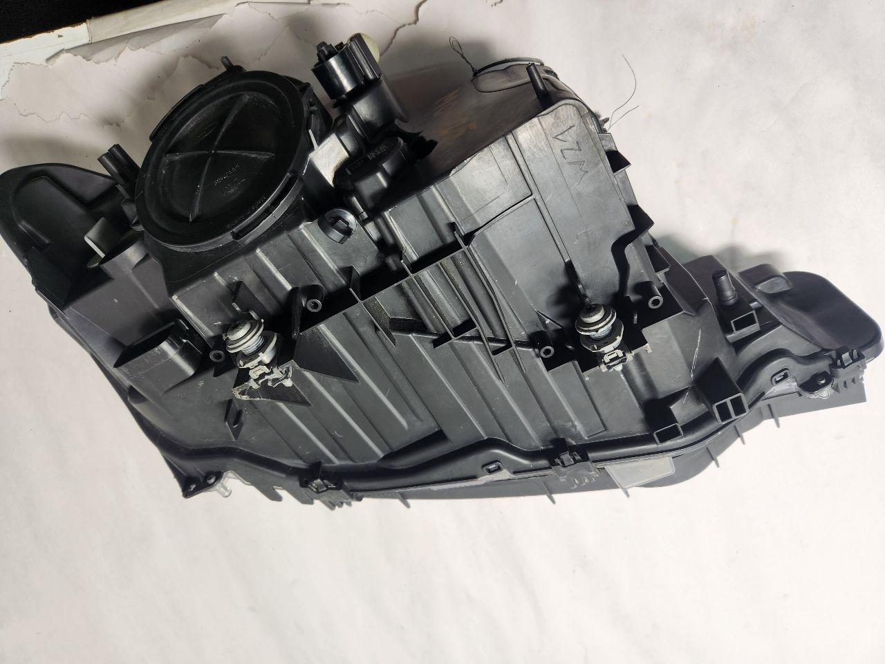 2013 BMW 328i Left HEADLAMP ASSEMBLY - 455141 — photo 8