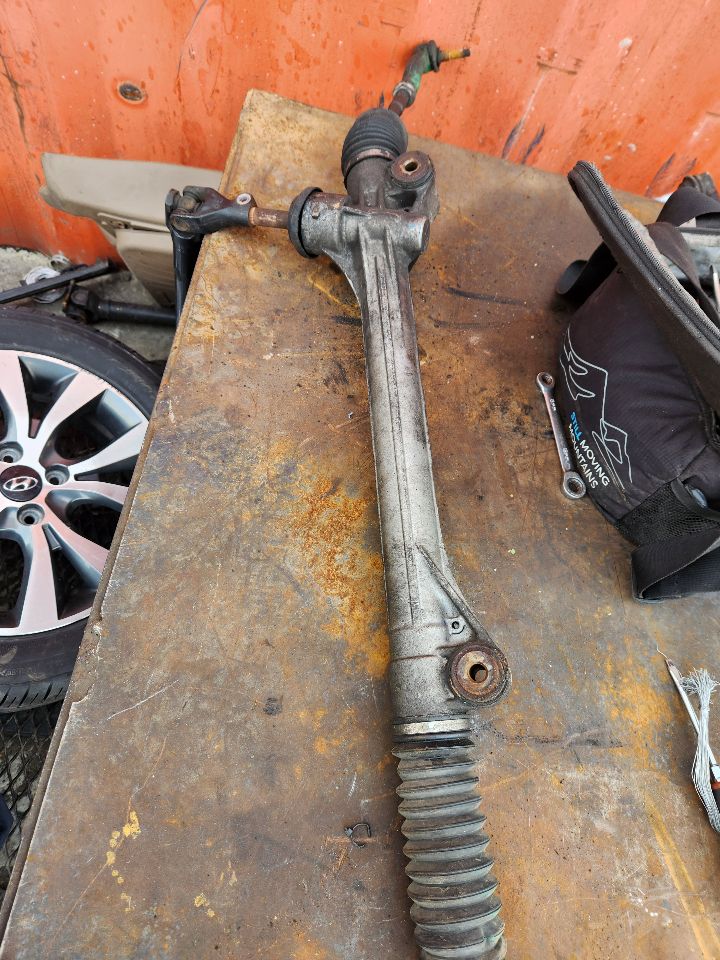2014 TOYOTA SIENNA STEERING GEAR RACK - 455402