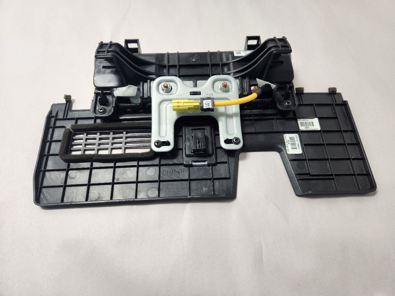 2019 GENESIS G80 INTERIOR TRIM PANEL - 455550 — photo 2