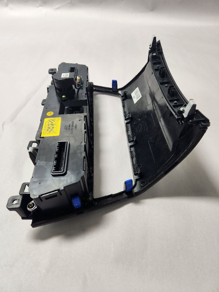 2019 GENESIS G80 TEMP CONTROL - 455559 — photo 6