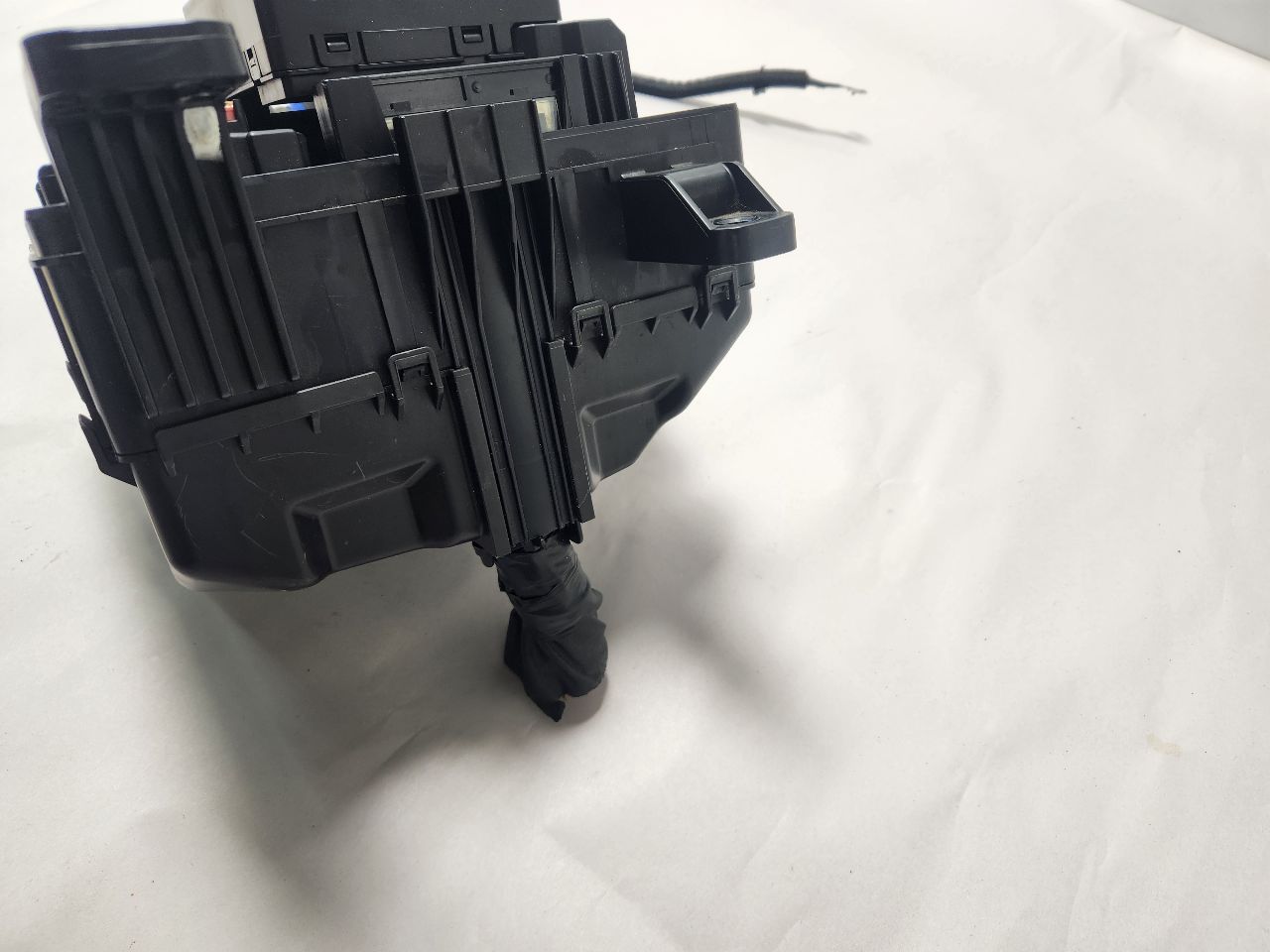 2019 GENESIS G80 Fuse Box, Engine - 455584 — photo 4