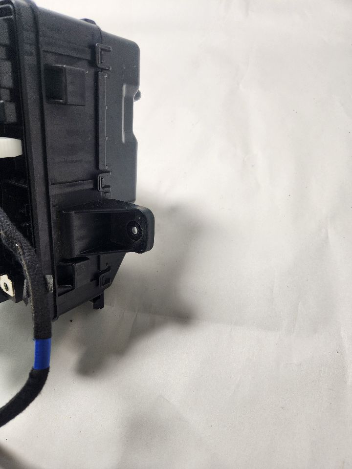 2019 GENESIS G80 Fuse Box, Engine - 455584 — photo 6