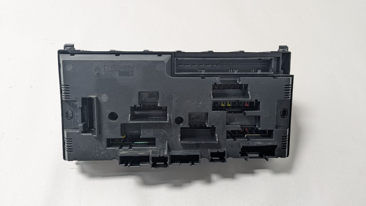 2012 BMW 528i Fuse Box, Engine - 455601 — photo 6