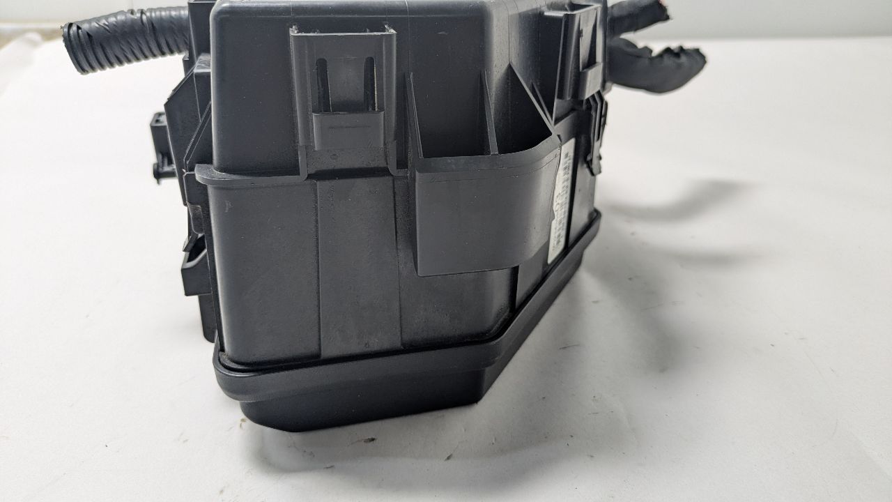 2017 GMC ACADIA Fuse Box, Engine - 455612 — photo 6