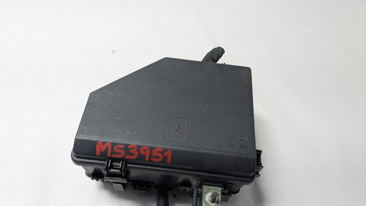 2017 GMC ACADIA Fuse Box, Engine - 455612 — photo 7