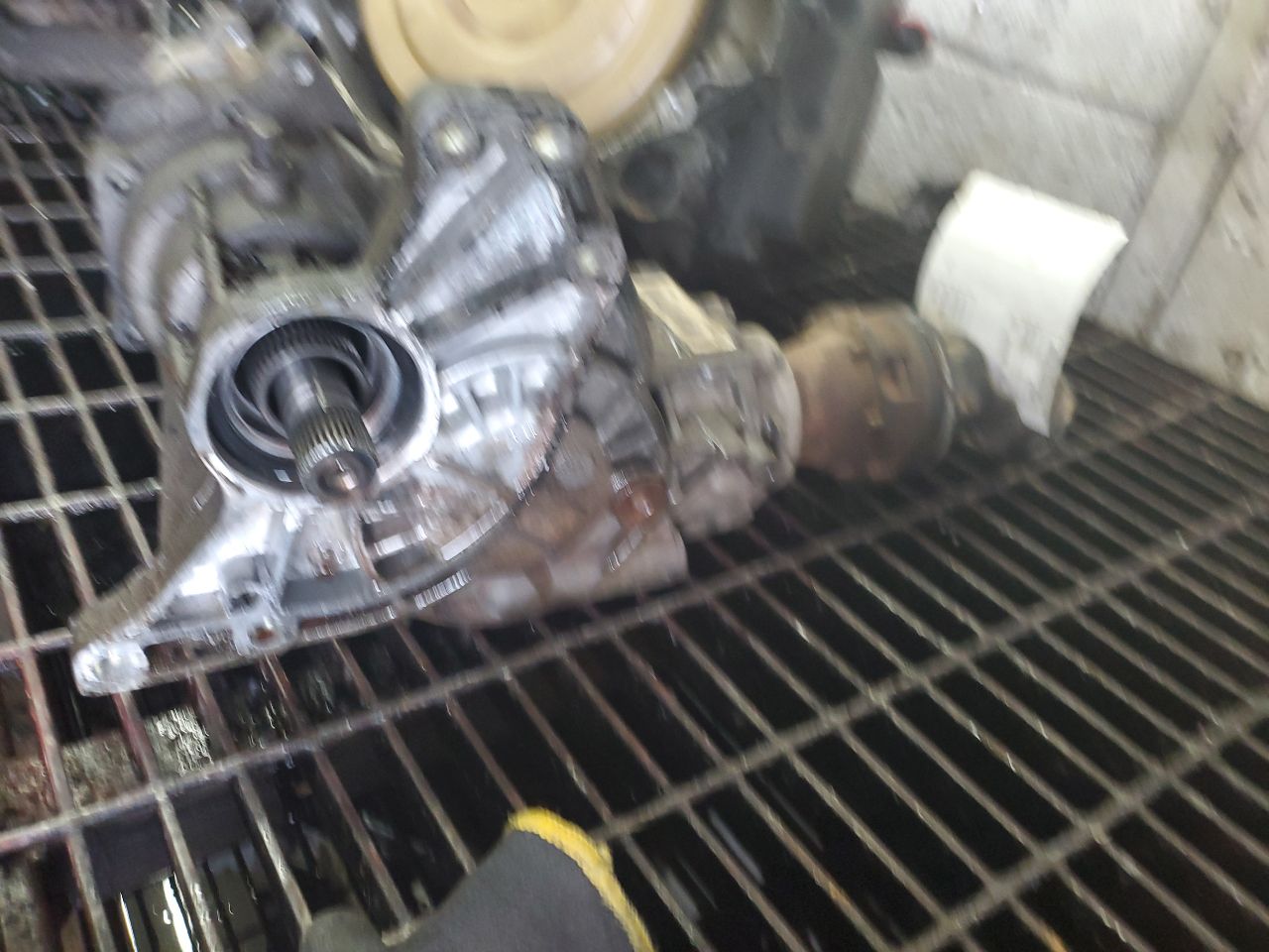 2011 CHEVROLET EQUINOX TRANSFER CASE ASSY - 455777 — photo 2