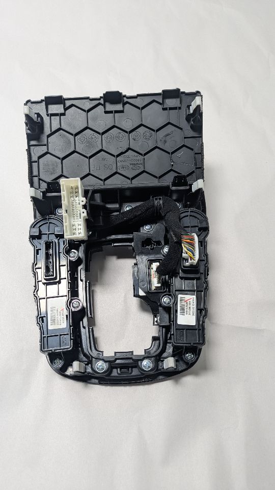 2022 HYUNDAI KONA Console, Front - 455877 — photo 2