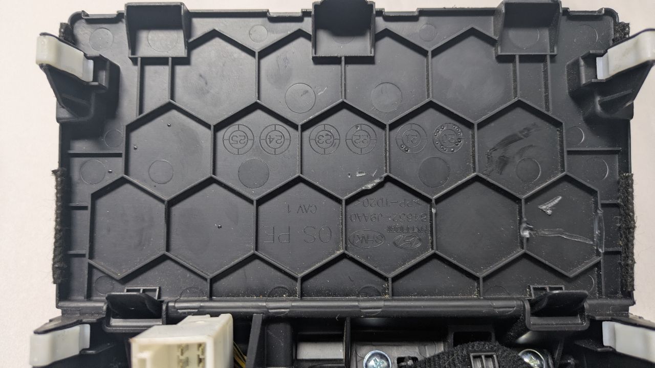 2022 HYUNDAI KONA Console, Front - 455877 — photo 7
