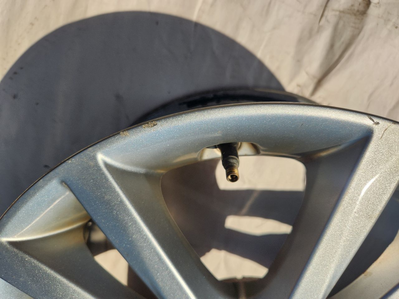 2017 HYUNDAI SONATA WHEEL - 456073 — photo 2