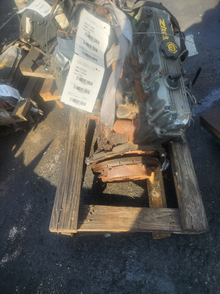 1997 JEEP WRANGLER 4cyl Gasoline 2.5 ENGINE ASSEMBLY - 456102 — photo 4