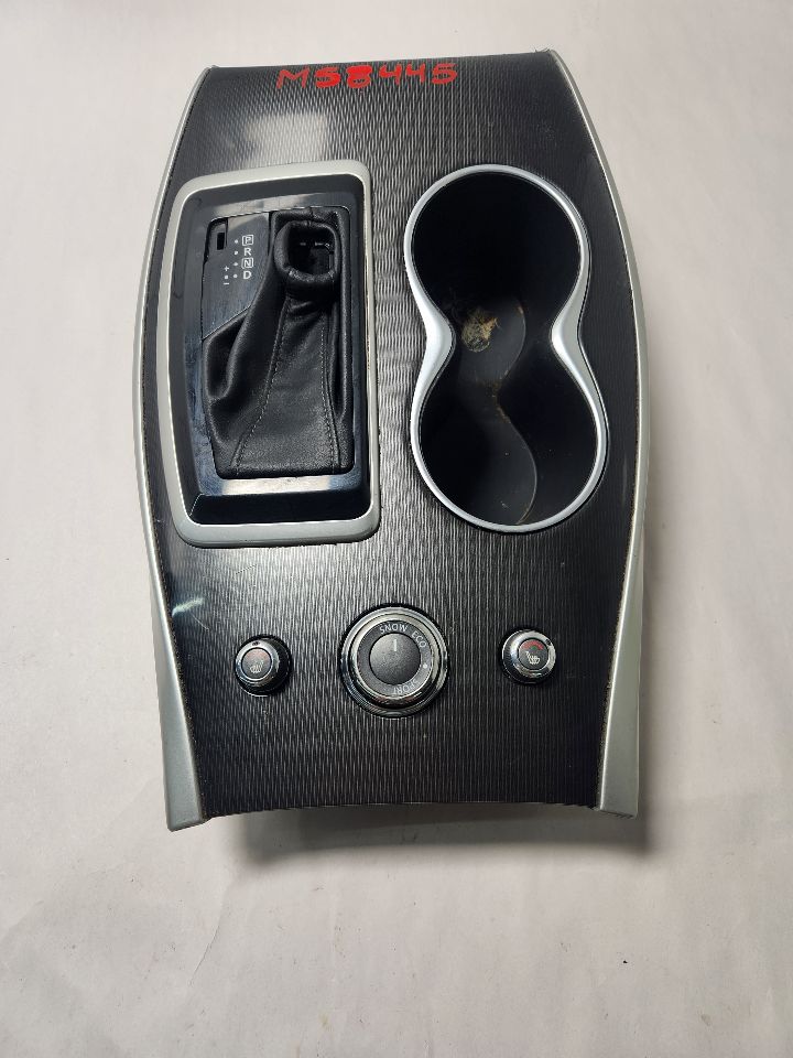 2019 INFINITI QX60 Console, Front - 456138 — photo 1