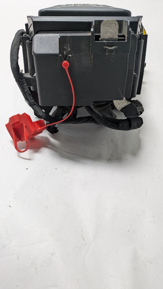 2016 CHEVROLET MALIBU Fuse Box, Engine - 456318 — photo 5