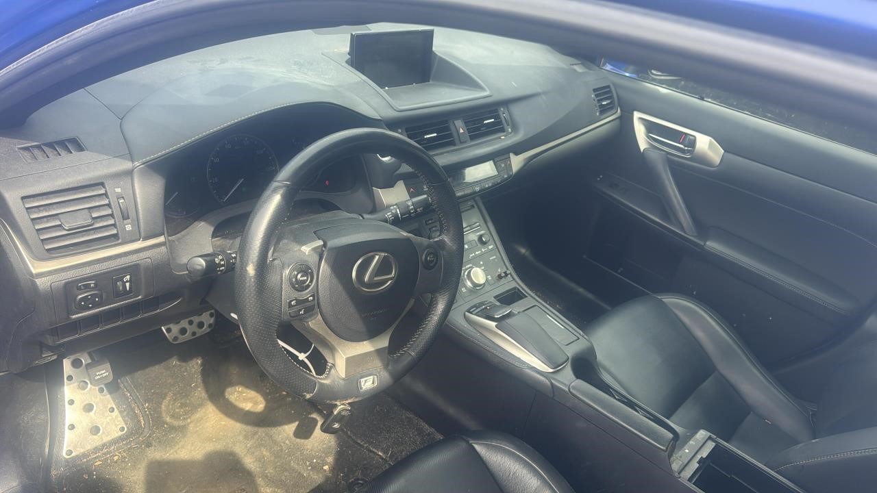 2014 LEXUS CT200H COMPLETE INTERIOR - 456334 — photo 7