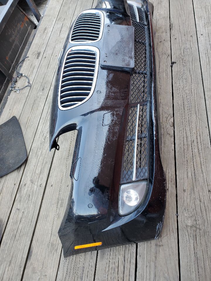 2012 BMW 528i BUMPER ASSY, FRONT - 456789 — photo 4