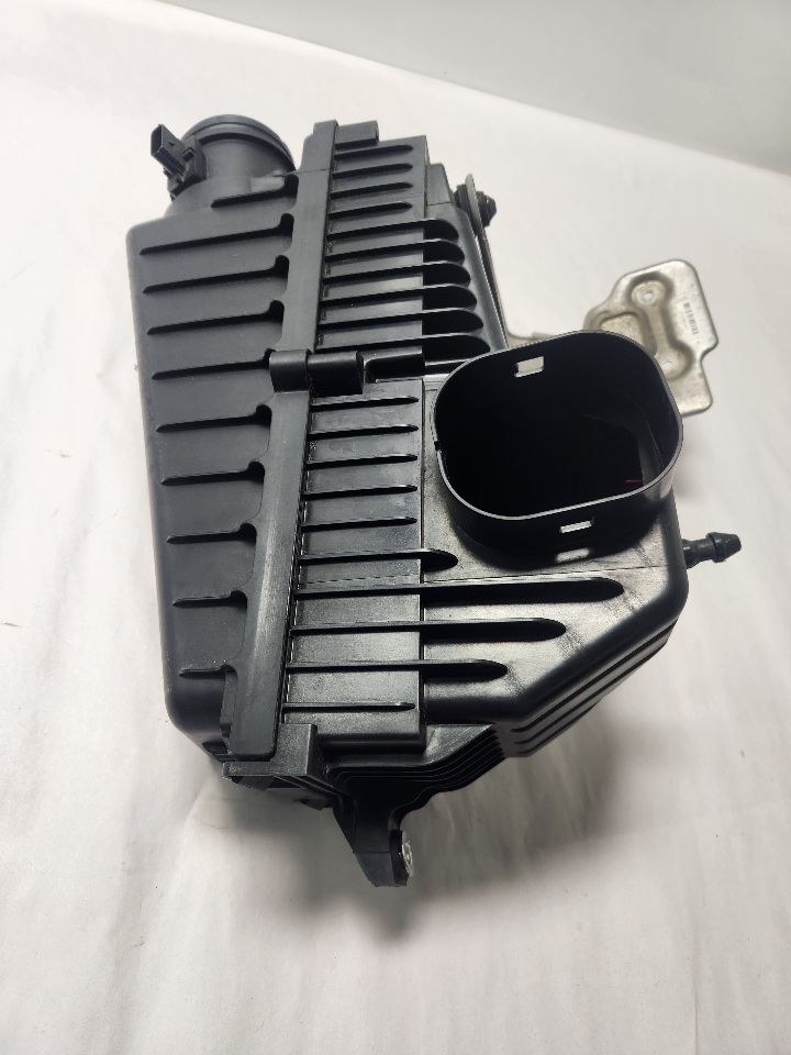 2019 ALFA-ROMEO GIULIA 2.0L 4cyl Turbo Gasoline AIR CLEANER - 456889