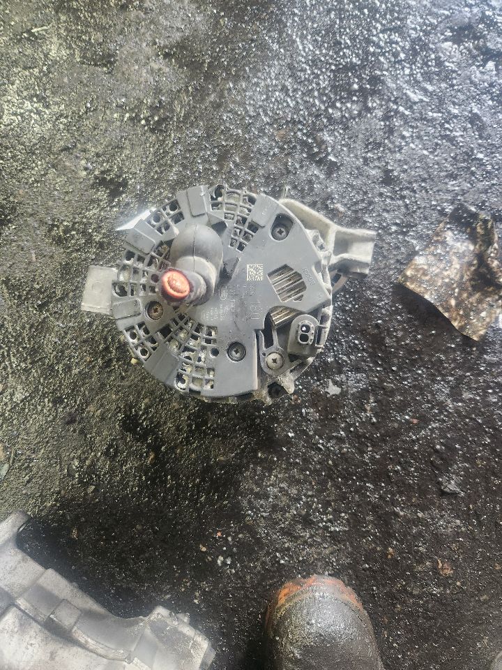 2015 LAND ROVER DISCOVERY SPORT 4cyl Gasoline Turbo 2.0 ALTERNATOR - 456950