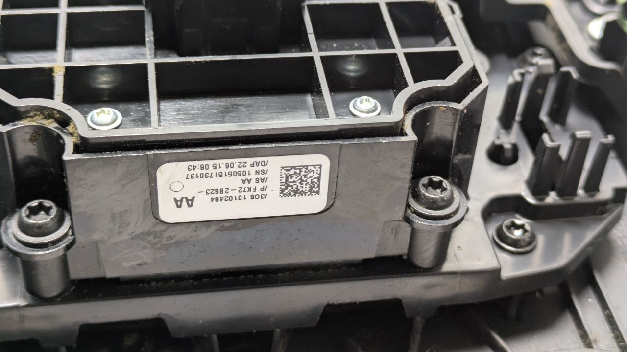 2015 LAND ROVER DISCOVERY SPORT 4cyl Gasoline Turbo 2.0 Console, Front - 456968 — photo 7