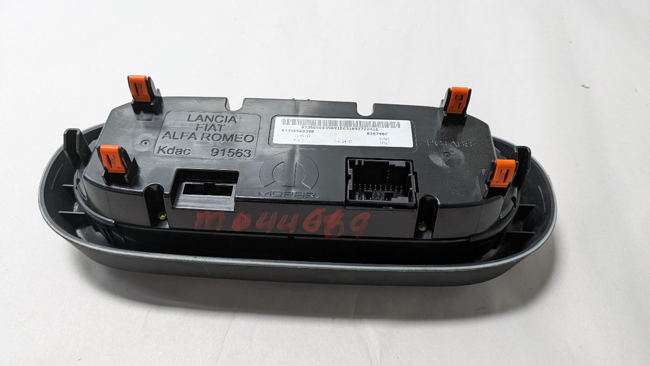 2017 FIAT 500 TEMP CONTROL - 457159 — photo 2