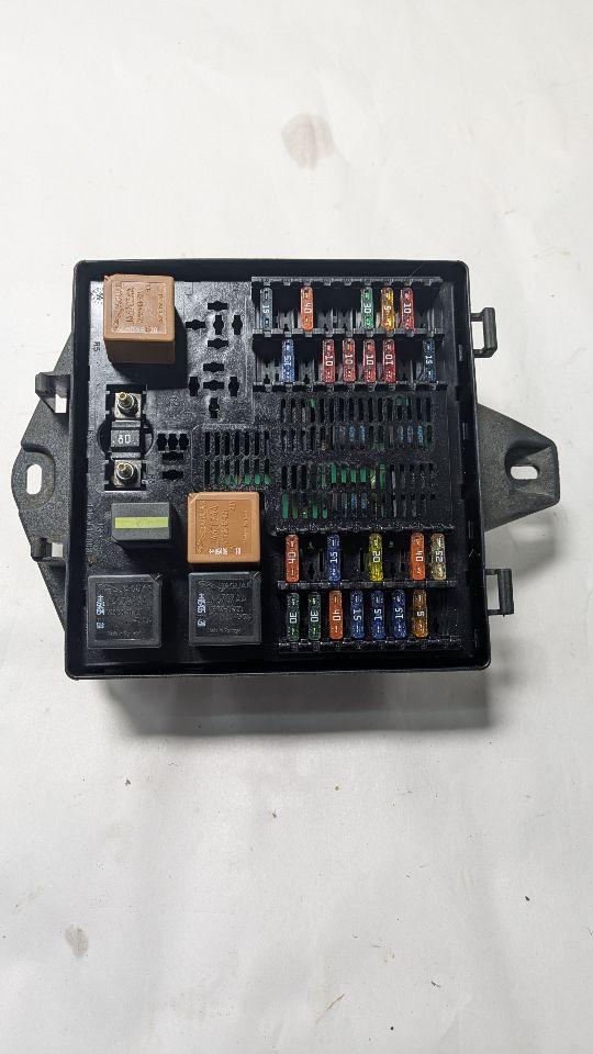 2007 JAGUAR XK Fuse Box, Engine - 457240 — photo 3