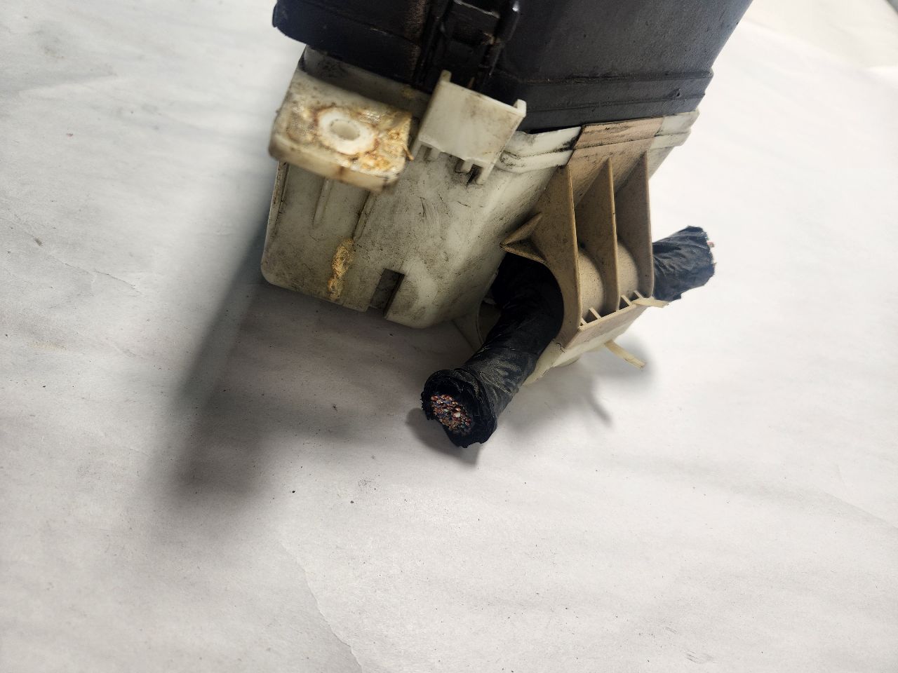 2005 MAZDA RX8 Fuse Box, Engine - 457325 — photo 4