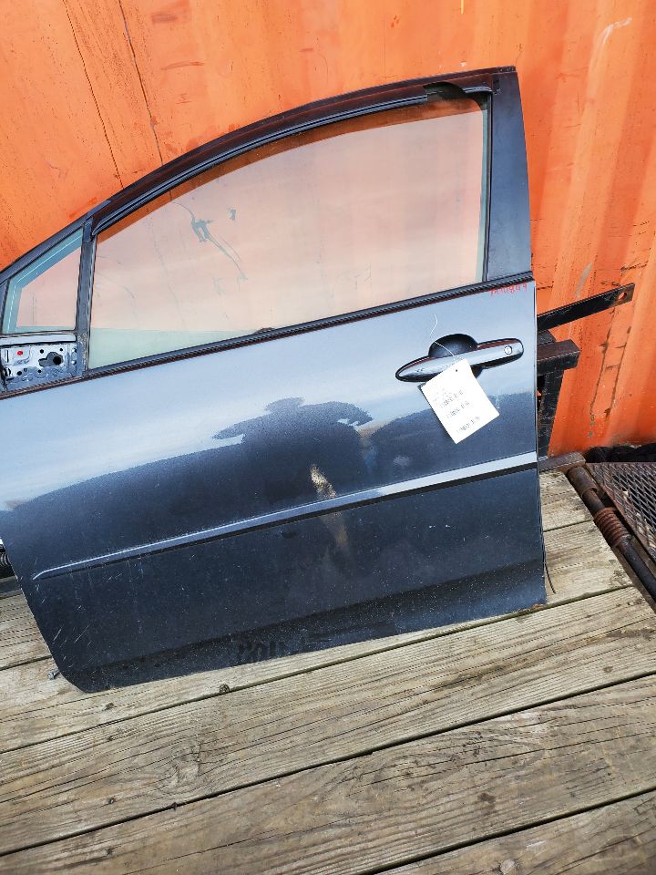 2016 TOYOTA PRIUS Left DOOR ASSEMBLY, FR - 457585
