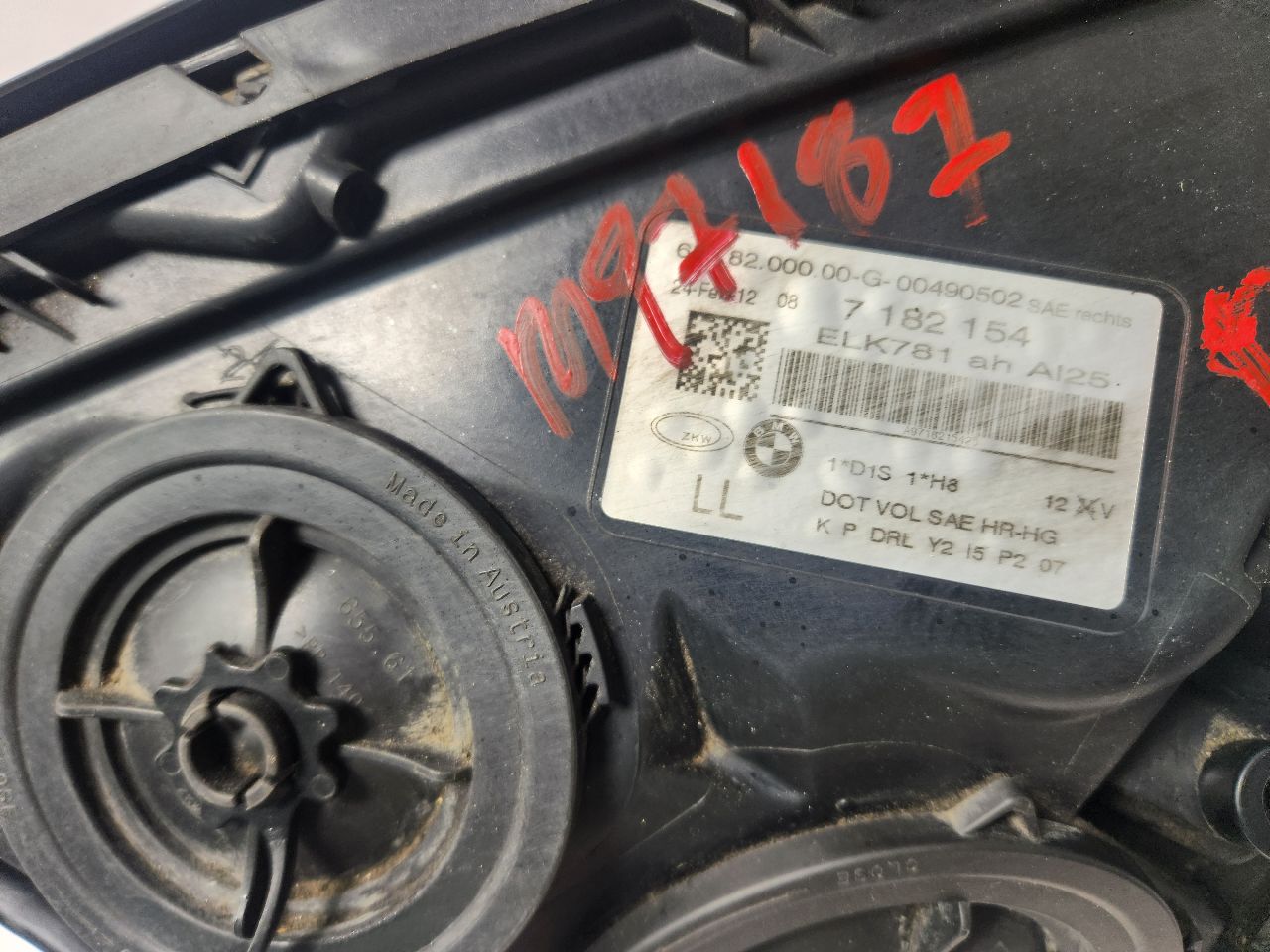 2012 BMW 750i Right HEADLAMP ASSEMBLY - 457672 — photo 3