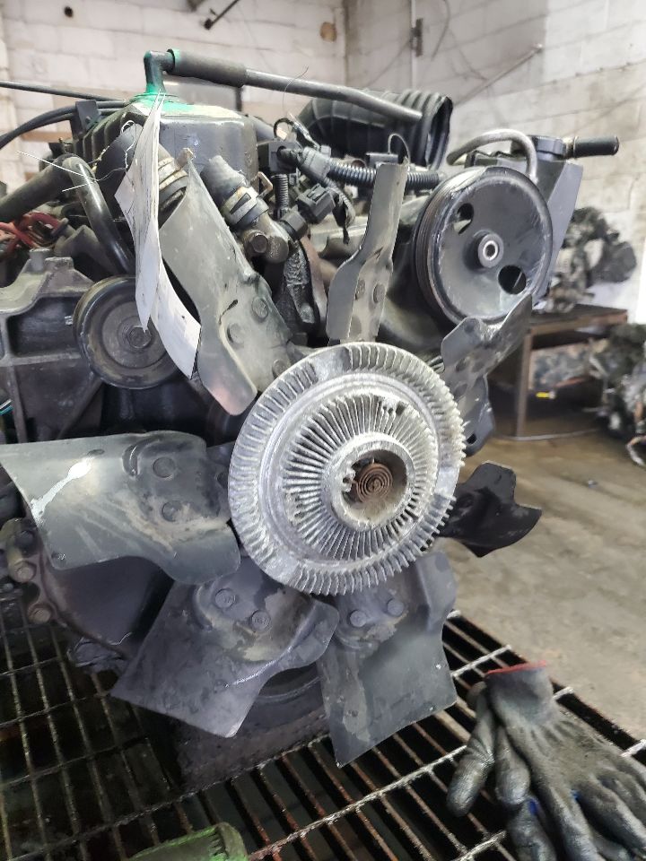 1997 JEEP GRAND CHEROKEE ENGINE ASSEMBLY - 457880 — photo 3