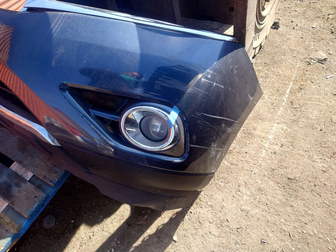 2013 NISSAN PATHFINDER BUMPER ASSY, FRONT - 457894 — photo 3
