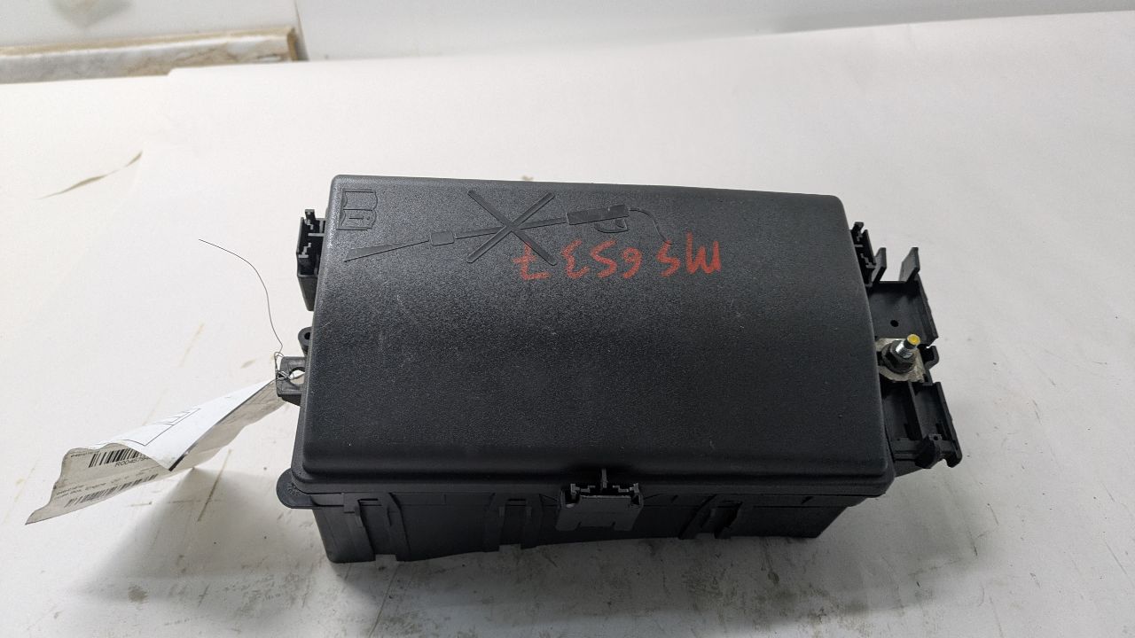 2016 CHEVROLET MALIBU Fuse Box, Engine - 457949