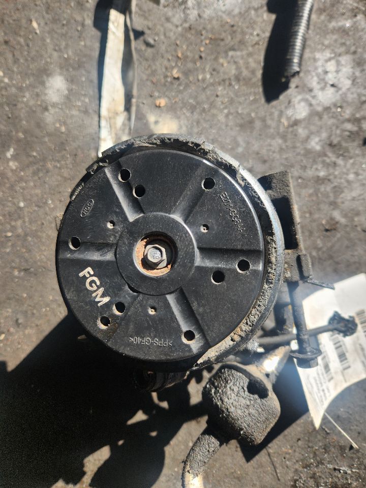 2011 HYUNDAI GENESIS AC COMPRESSOR - 458749 — photo 1