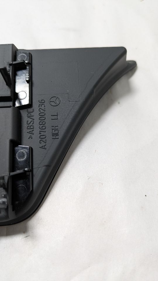 2010 MERCEDES-BENZ E-CLASS Dash Bezel - 459370 — photo 2