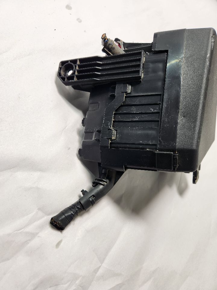 2023 SUBARU FORESTER 2.5L 4cyl Gasoline Fuse Box, Engine - 459426 — photo 2