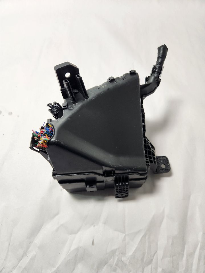 2023 SUBARU FORESTER 2.5L 4cyl Gasoline Fuse Box, Engine - 459426 — photo 4