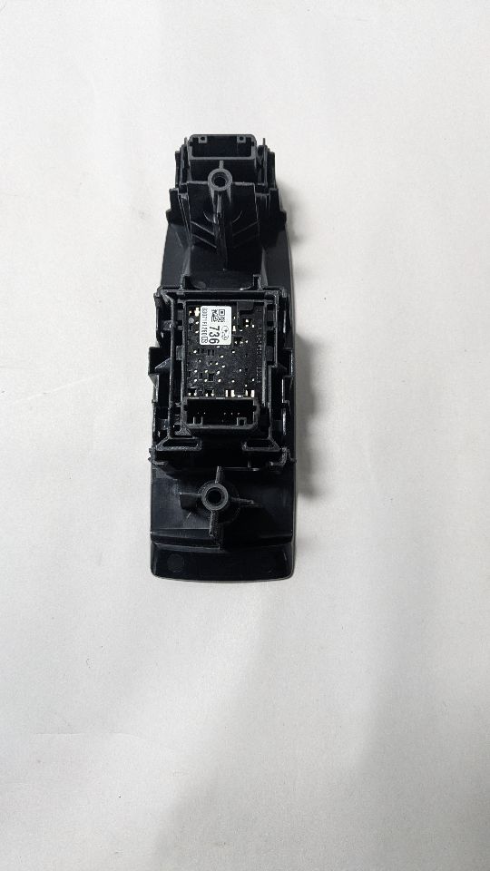 2023 SUBARU FORESTER 2.5L 4cyl Gasoline COMPLETE INTERIOR - 459444 — photo 4