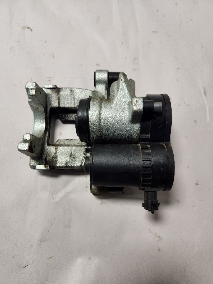 2023 SUBARU FORESTER 2.5L 4cyl Gasoline COMPLETE INTERIOR - 459671 — photo 1