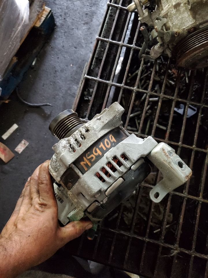 2019 TOYOTA SIENNA ALTERNATOR - 459841 — photo 3