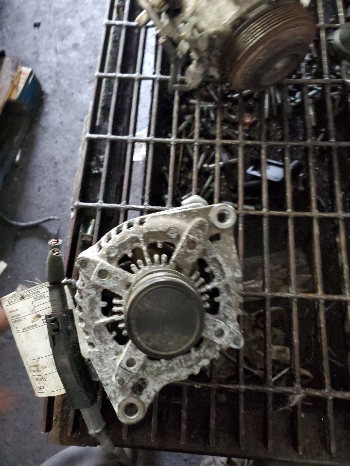 2019 TOYOTA SIENNA ALTERNATOR - 459841 — photo 5