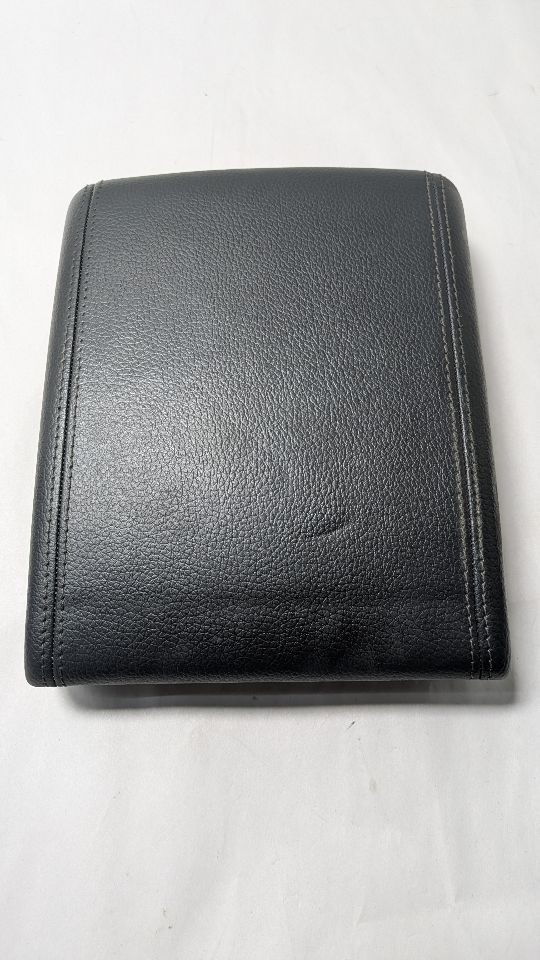 2011 JAGUAR XF Armrest - 460073 — photo 1